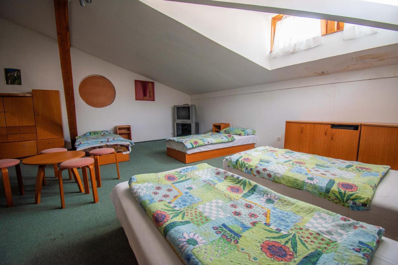 Beach Hostel Balatonboglár Esterno foto