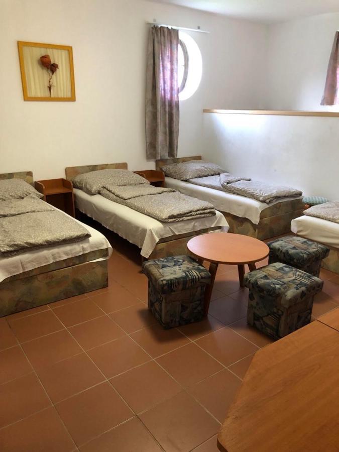 Beach Hostel Balatonboglár Esterno foto